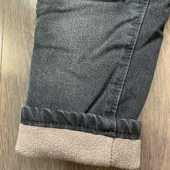 BNWT - 18-24 months fleece-lined black jeans - Picture 3 of 3